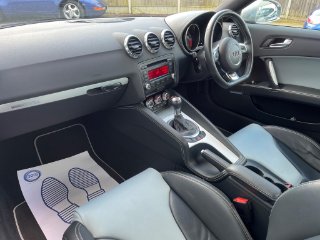 /photos/11813/ccfbb7fa-8e76-4b5b-b324-3cb7a9ab18c0_i320x240.jpg