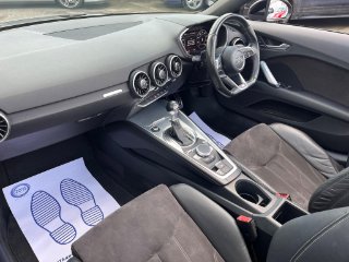 /photos/11813/fcbde4c7-93c9-48e5-b6b6-605436b48096_i320x240.jpg